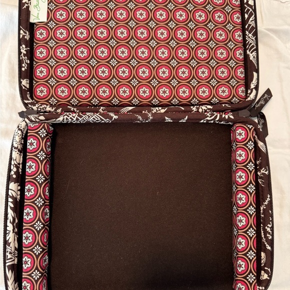 Vera Bradley Mini Laptop Case in Imperial Toile - Picture 4 of 8
